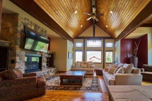 Mountain Home with Spectacular Views for Sale in Summit Cove, Colorado